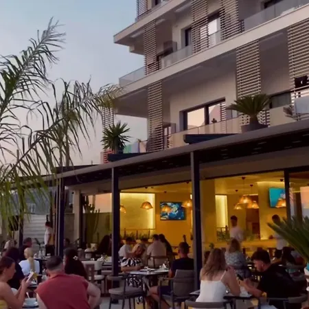 Coral Boutique Hotel 5*