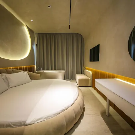 Coral Boutique Hotel 5*
