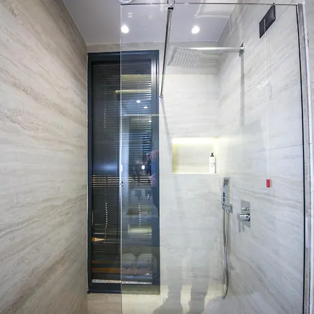 Coral Boutique Hotel 5*